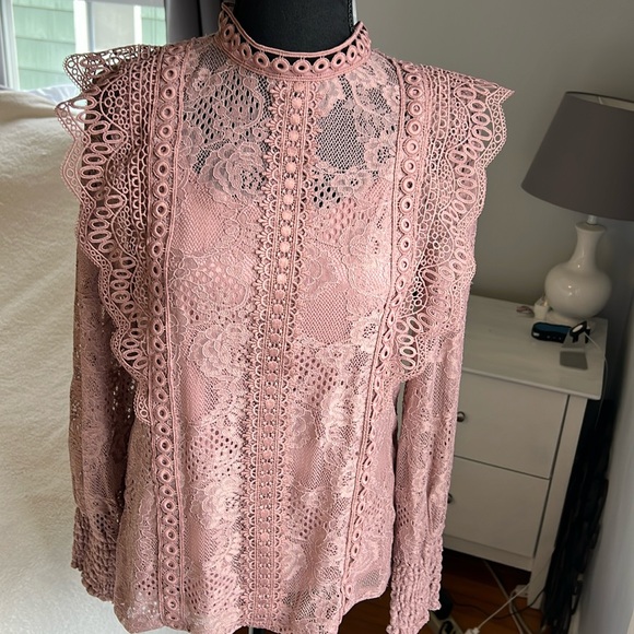 *NWT* Cable & Gauge Lace Long Sleeve Top 🎀 NWT Size Medium - Picture 2 of 8